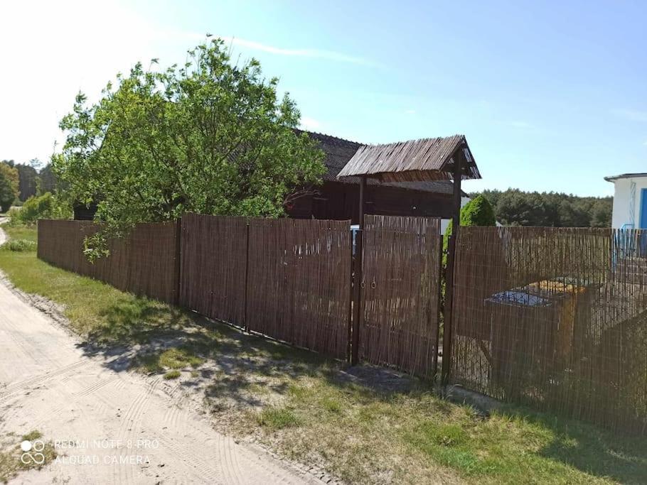 Sielska Oaza - Siedlisko Wiejskie Z Domem Calorocznym Villa Osiek  Exterior photo